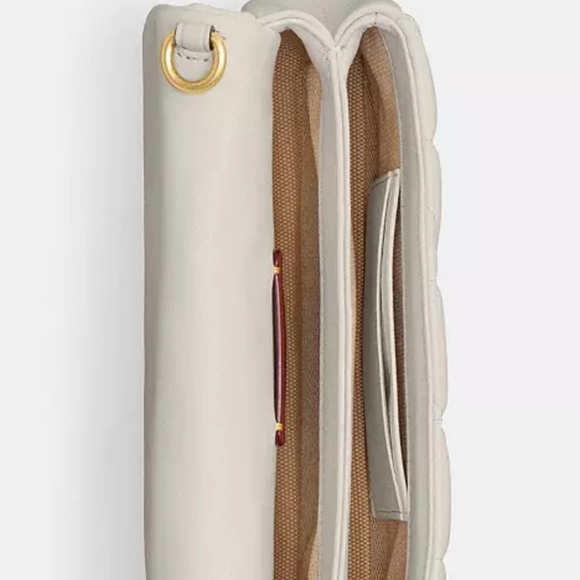 Authentic Tabby quilted crossbody/wrislet - Picture 5 of 7